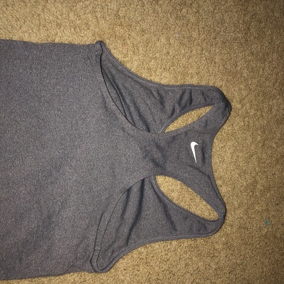 nike fit dry athletic tank top bundle women’s m - Picture 3 of 7